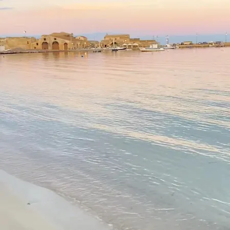Regina Di Marzamemi * Reitani