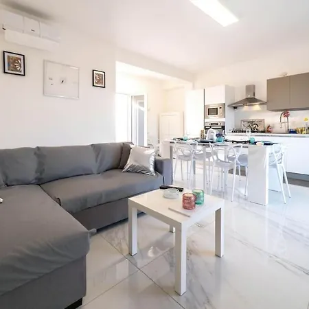 Regina Di Marzamemi Villa *